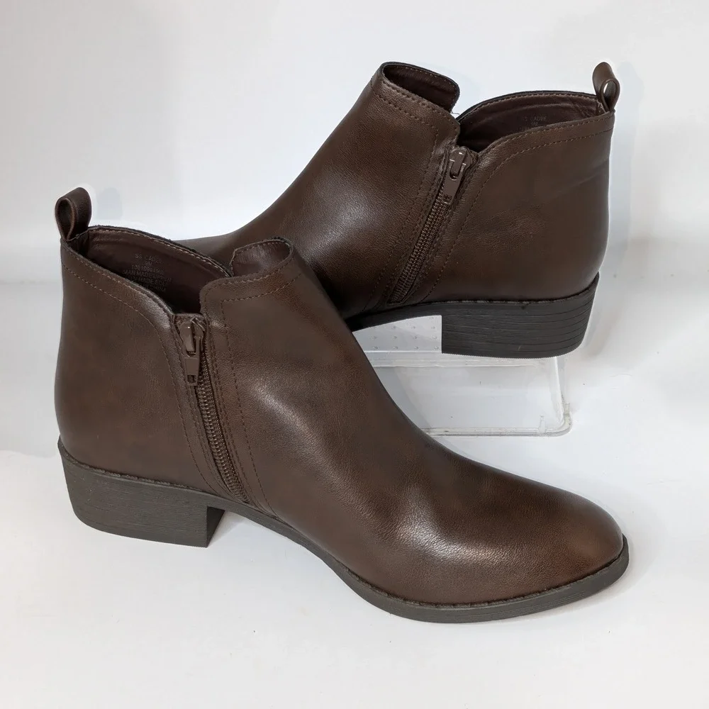 Sun + Stone Women's Size 9 Brown Ankle Boots Side Zip Low Heel Booties